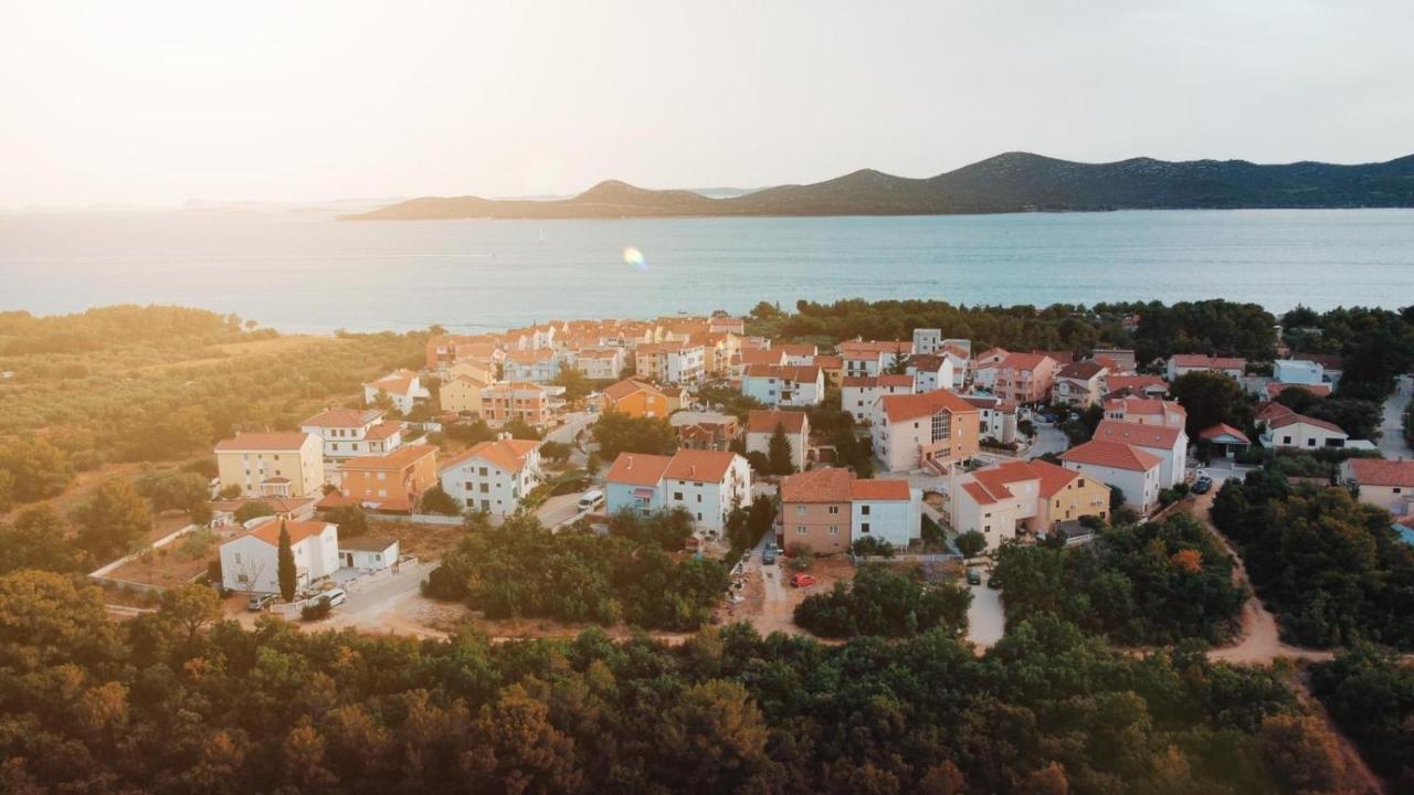 Apartment Mladen Biograd Na Moru Exterior foto