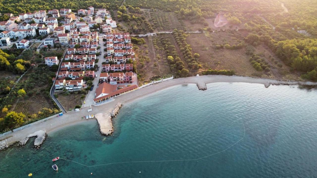 Apartment Mladen Biograd Na Moru Exterior foto